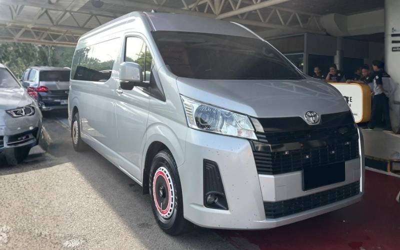 Hiace premiu2